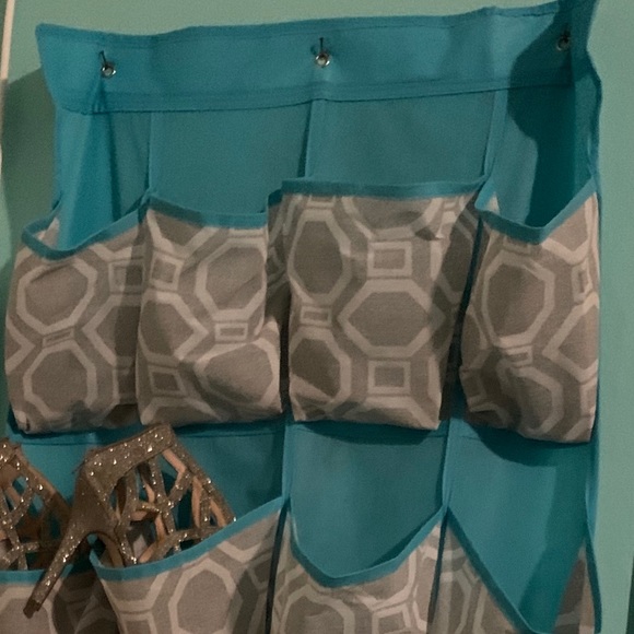 Shoe Hanging Slot Rack - Picture 3 of 3